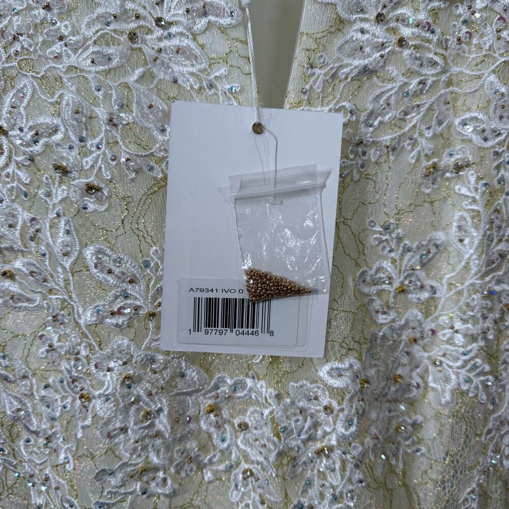 Mac Duggal Size 0 Delicate Floral Lace Long Evening Gown Ivory Prom Princesscore - Picture 11 of 16